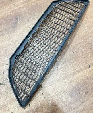 BMW 3 E90 E91 Front bumper lower grill 7906494