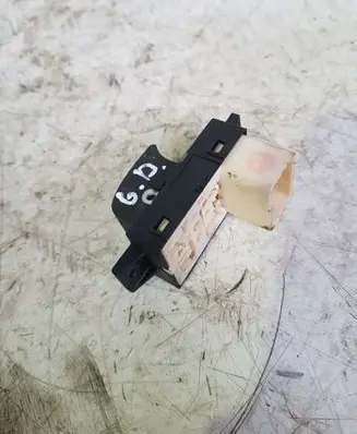 Opel Antara Electric window control switch