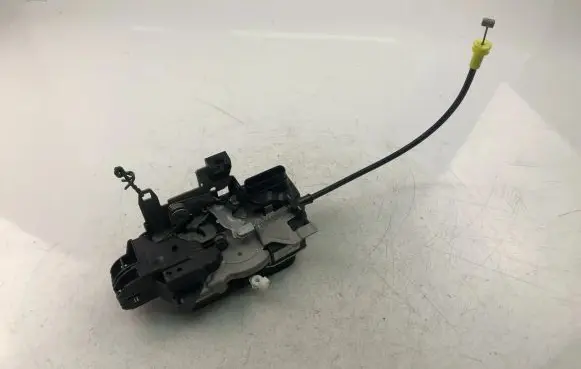 Volvo XC90 Coupe door lock (next to the handle) 31349894