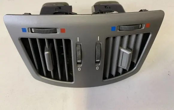 BMW 7 E65 E66 Rear air vent grill 7002395 64227002395