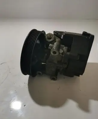 Mercedes-Benz Sprinter W901 W902 W903 W904 Power steering pump A6042300010