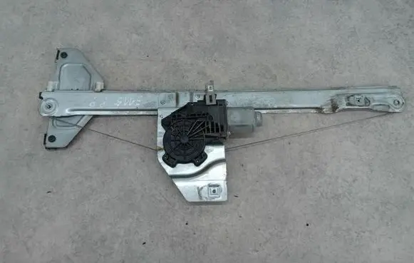 Citroen Berlingo Front door window regulator with motor 402102F170609