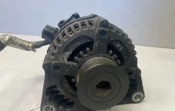Mazda 3 I Generator/alternator 3M5T10300YC 30667068