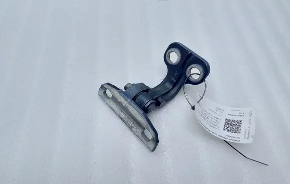 Land Rover Freelander 2 - LR2 Front door upper hinge 6H52228A64AE