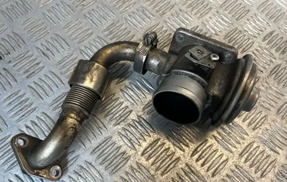 BMW 3 E46 EGR valve 2354070