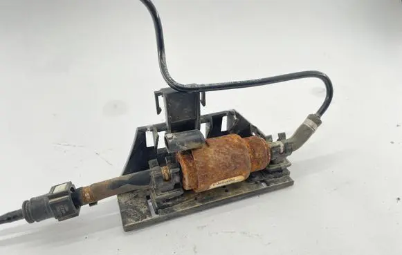 Seat Alhambra (Mk2) Webasto auxiliary heater fuel pump TM8860