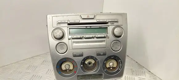 Mazda 2 Radio/CD/DVD/GPS head unit 3M7118K876CC DD1466DSXA