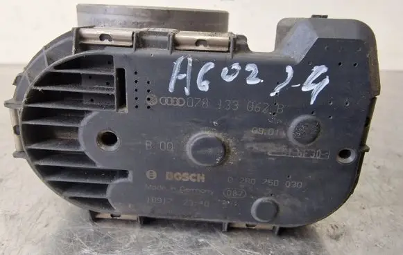 Audi A6 S6 C5 4B Throttle valve 078133062B