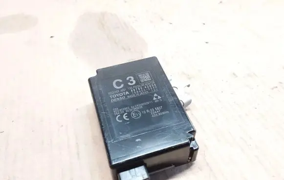 Toyota RAV 4 (XA40) Tire pressure control unit 8976042033