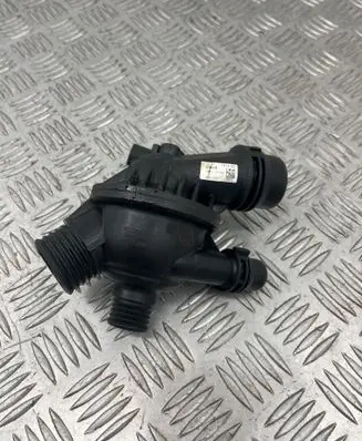 BMW 1 E81 E87 Thermostat/thermostat housing 10106811