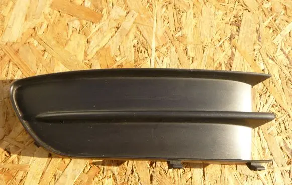 Renault Laguna II Front bumper lower grill G000009693
