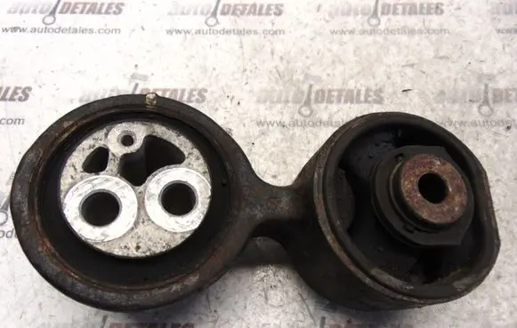 Honda Accord Engine mount bracket