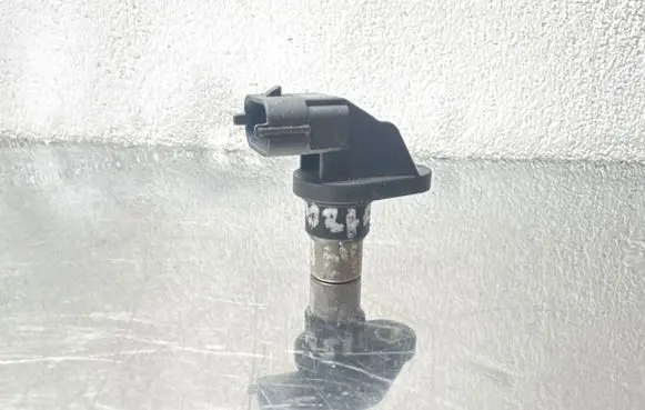 Opel Astra H Camshaft position sensor 002406 0281