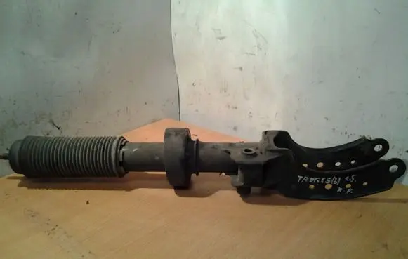 Volkswagen Touareg I Front shock absorber/damper 7L6413031L
