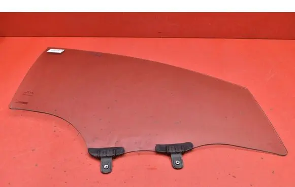KIA Sportage Front door window glass four-door 