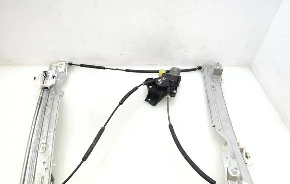 Ford Kuga II Front door window regulator with motor 0130822732 CM093110