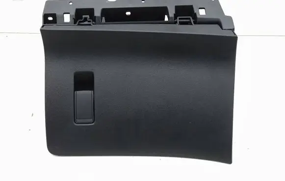Glove box