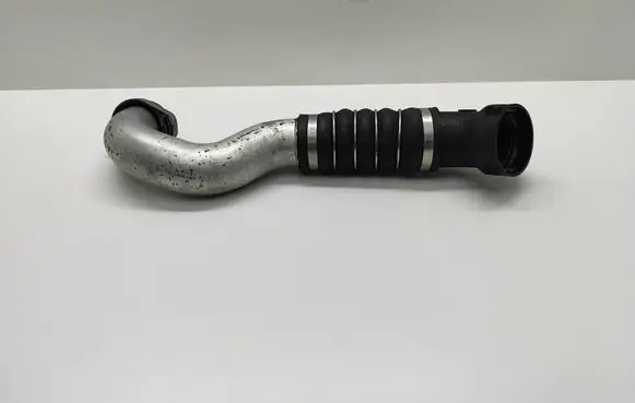 BMW 5 E60 E61 Intercooler hose/pipe 7798438 779843804 118844