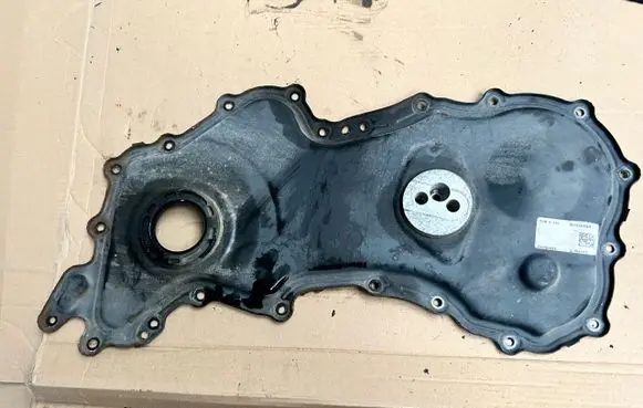Renault Trafic III (X82) Timing belt guard (cover) 135027147R