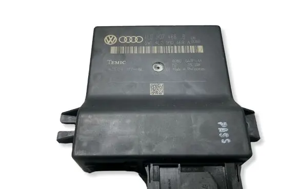 Audi A6 Allroad C6 Gateway control module 4L0907468B