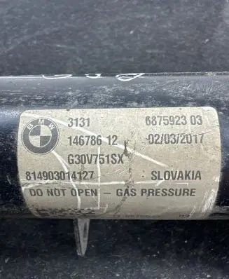 BMW 5 G30 G31 Front shock absorber/damper 6875923