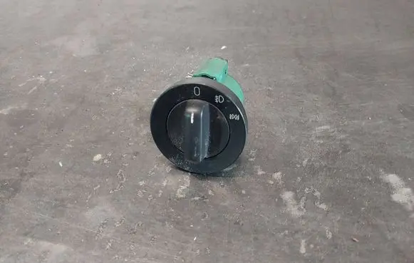 BMW 5 E39 Light switch 6901342 61316901342