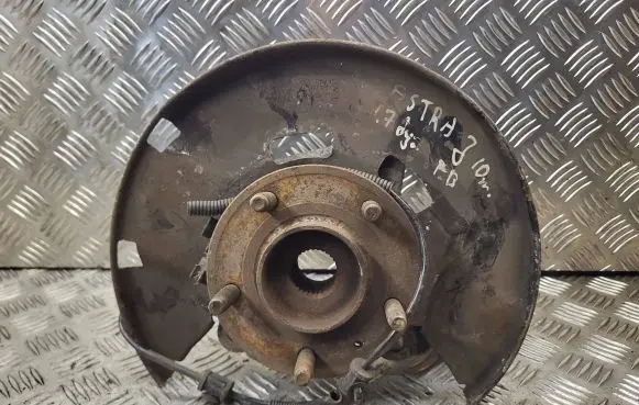Opel Astra J Front wheel hub