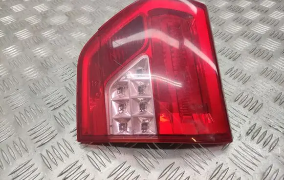 Citroen C5 Tailgate rear/tail lights 9681074280