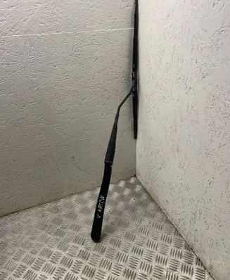 Nissan Juke I F15 Front wiper blade arm W000014866