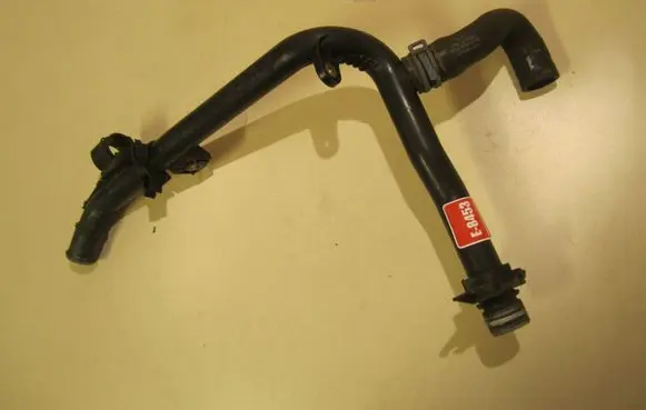 Volkswagen PASSAT B7 Engine coolant pipe/hose 03L121065AJ