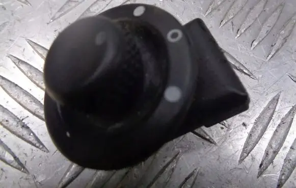Renault Modus Wing mirror switch