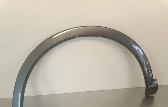 Audi Q3 8U Front arch trim