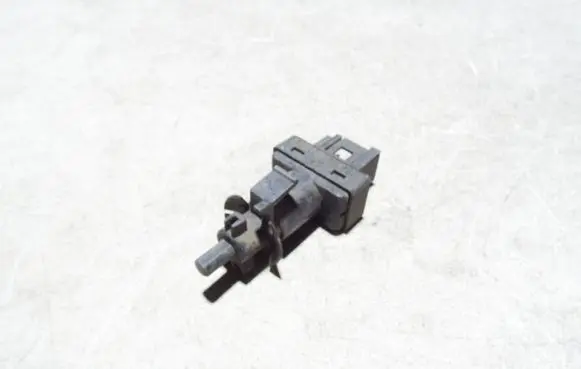 Mercedes-Benz E W210 Brake pedal sensor switch 0045452114