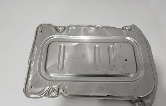 Skoda Kamiq Engine splash shield/under tray 2Q0825229B 2Q0825229