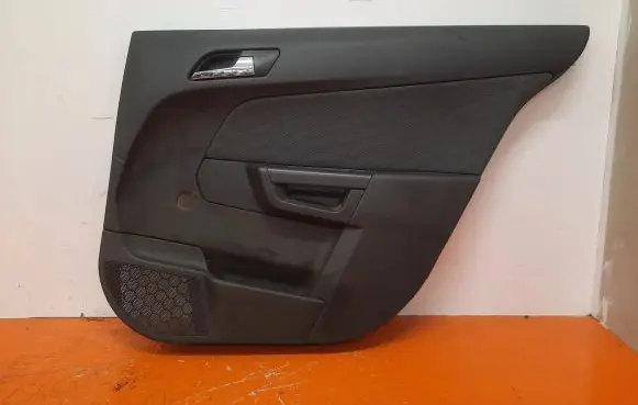 Opel Astra H Door card panel trim set 