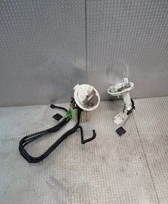 Mercedes-Benz E A207 In-tank fuel pump A2044702294 A2044700694