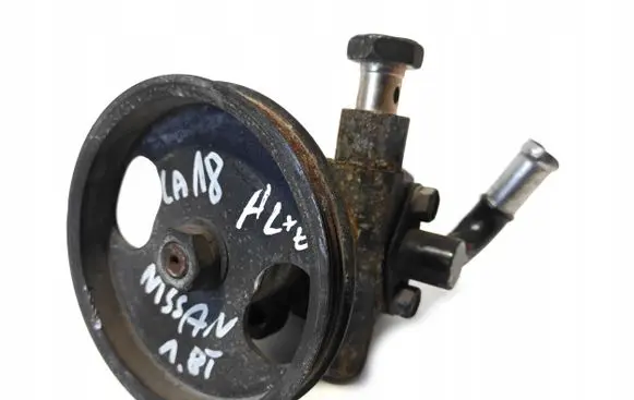 Nissan Qashqai Power steering pump
