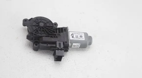 Volkswagen Amarok Front door window regulator motor 6R0959801EF