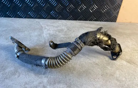 Volkswagen Phaeton EGR valve line/pipe/hose 07Z131520J