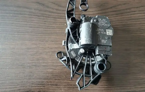 Volkswagen Polo VI Air flap motor/actuator 2Q0907511C