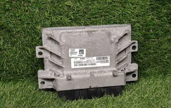 Ford Fiesta Engine control unit/module ECU E2BA12A650ACA C1BA12B684CD
