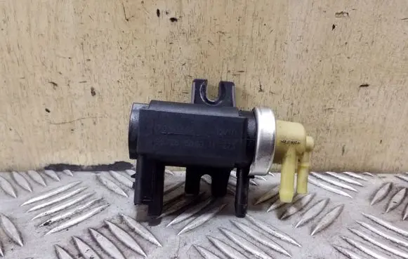 Citroen DS4 Turbo solenoid valve 7016330 9672875080