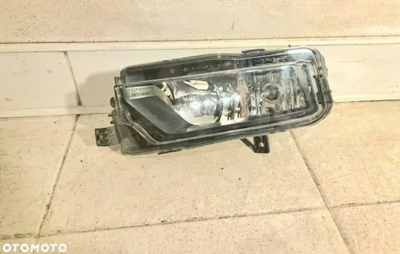 Volkswagen Caddy Front fog light 10321010000 2K5941661B