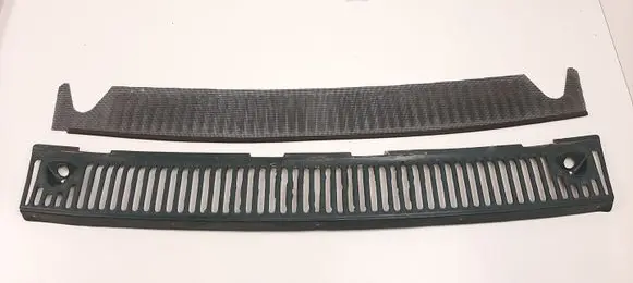 Mercedes-Benz COMPAKT W115 Front grill