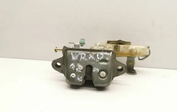 Subaru Impreza II Tailgate/trunk/boot lock/catch/latch 63100FE000