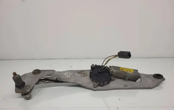 Front wiper linkage and motor
