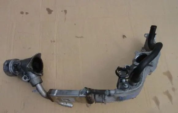 Mercedes-Benz CLK A209 C209 EGR valve cooler A6461400875