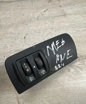 Renault Megane III Headlight level height control switch 648450010R 40340XE1