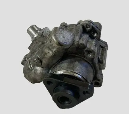 Audi A6 S6 C5 4B Power steering pump