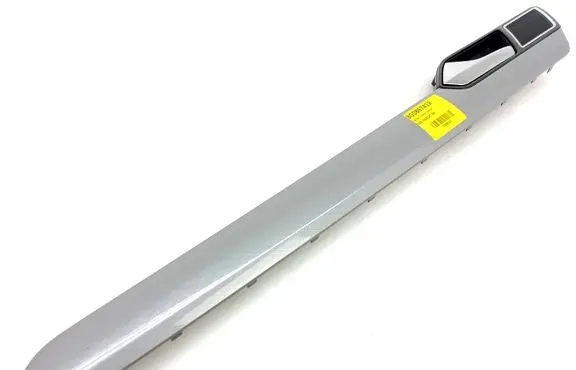 Volkswagen PASSAT B8 Front door trim bar 3G0867419